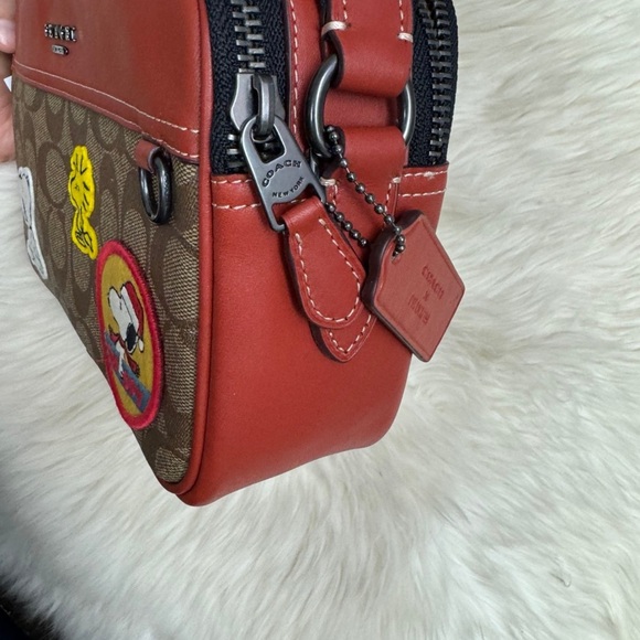 Coach x Peanuts Graham crossbody - Picture 4 of 7